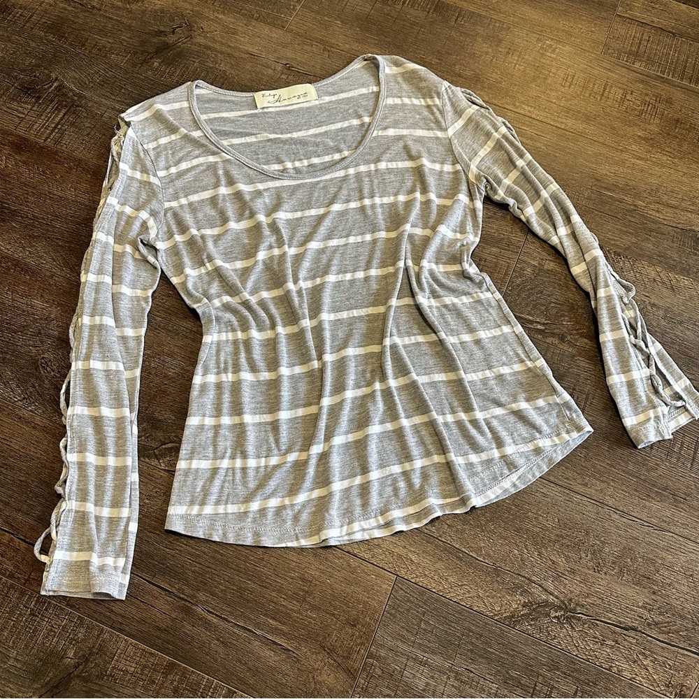 Vintage Havana Size Large Grey Striped Long Sleeved Top Open Sleeve Womens